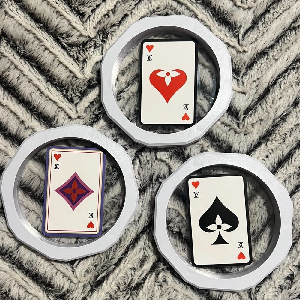 ♦️♥️♠️Louis Vuitton “GAME ON” Collectible Cards